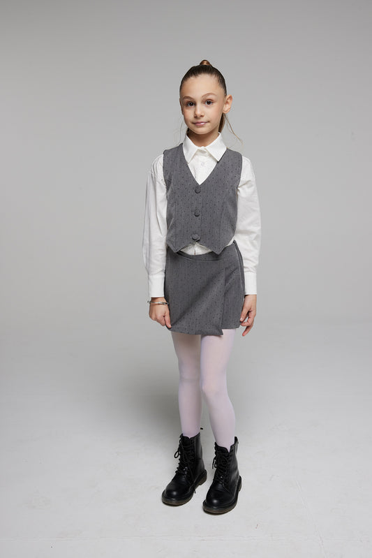 GILET SCOLLO PUNTA CON 3 BOTTONI STRASS